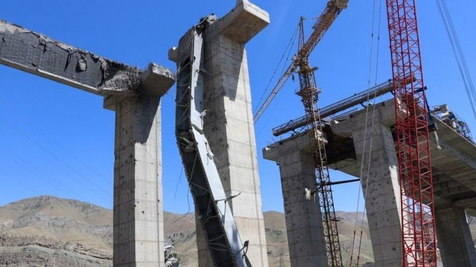 خبر مهم برای آزادراه شمالی کرج؛ بازسازی پل B۱ آغاز می‌شود
